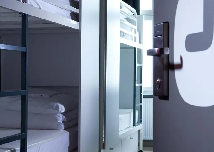 Generator Mitte Hostal